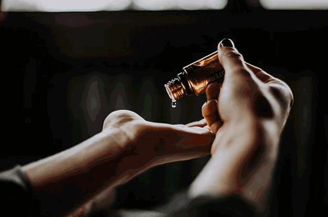 郑重声明的早期重要性及其深远影响