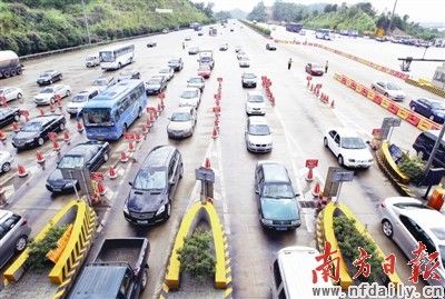 广东国庆高速早高峰涌动，时代脉搏与人潮涌动