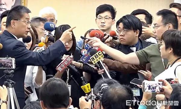 台媒揭秘，信息传播真相与速度揭秘