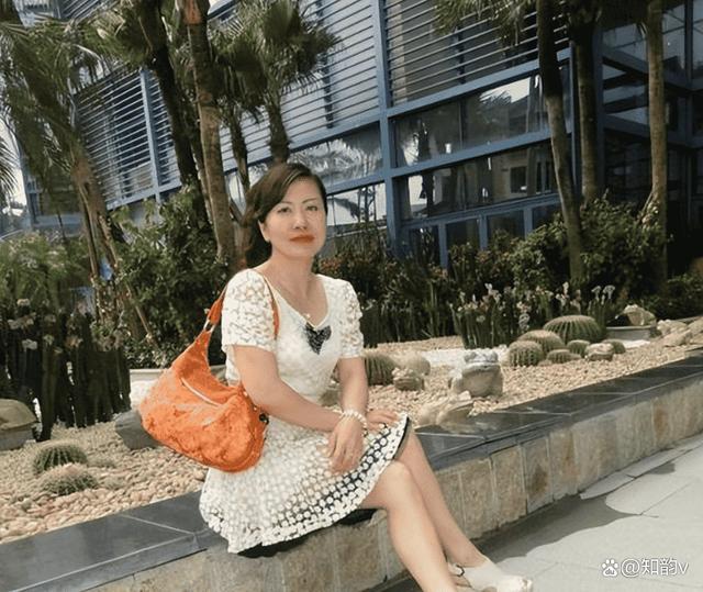 杭州53岁女子独特故事揭秘