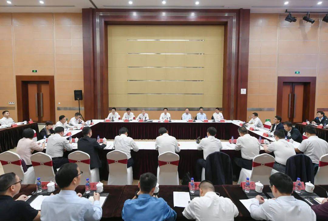 周联清早期情况探究