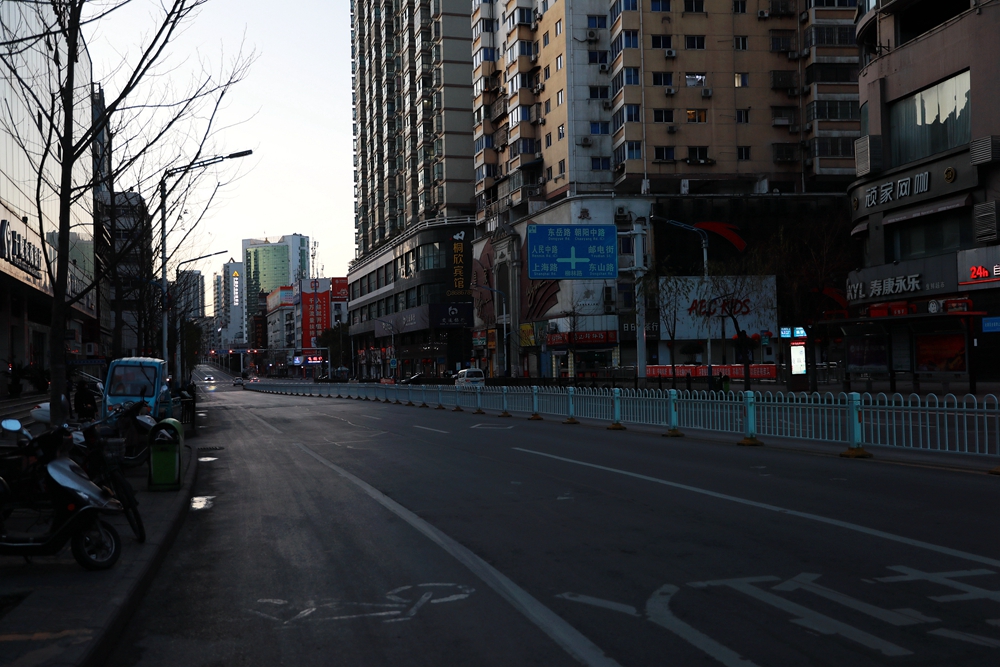 封城最早城市，历史、原因及其启示探索