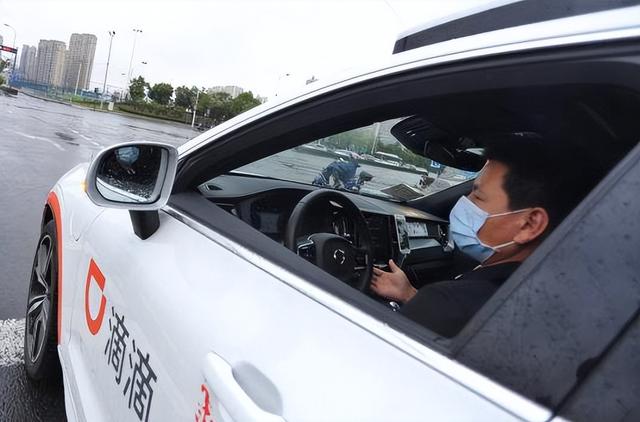 网约车，重塑城市交通模式的先锋力量