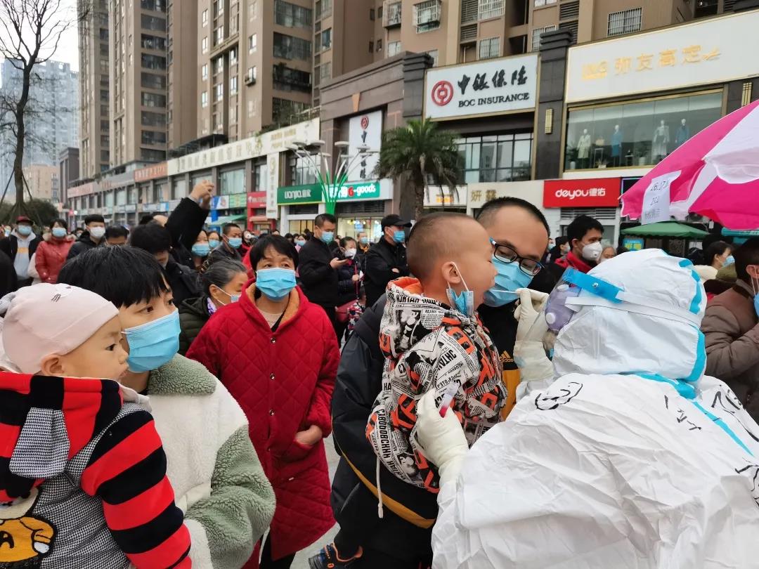 郫都区新冠疫情首次爆发，及时应对的挑战