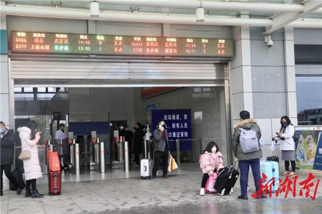 揭秘新冠病毒疫情初期的关键信息，瑞金医院的数据记录