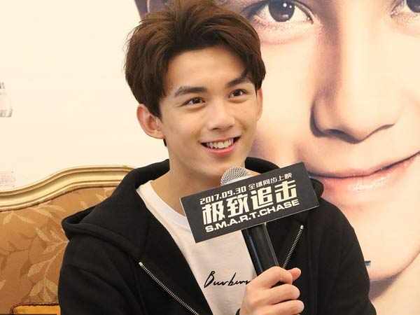 吴磊与井柏然，早期信息追溯与成长轨迹揭秘