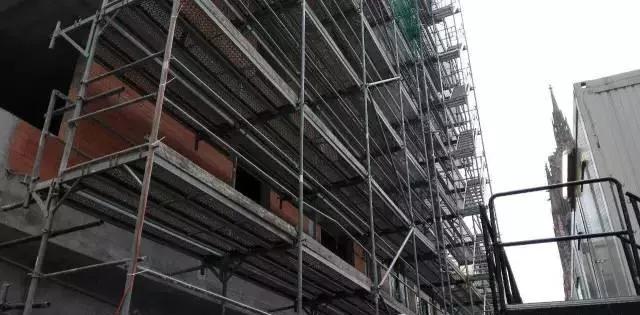 建筑工地事故揭秘，事故背后的故事与教训报道首现