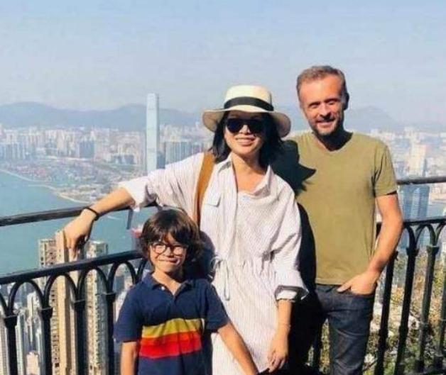 法国回中国最早消息揭秘，跨越国界的友谊与信息传递历史长河中的珍贵篇章