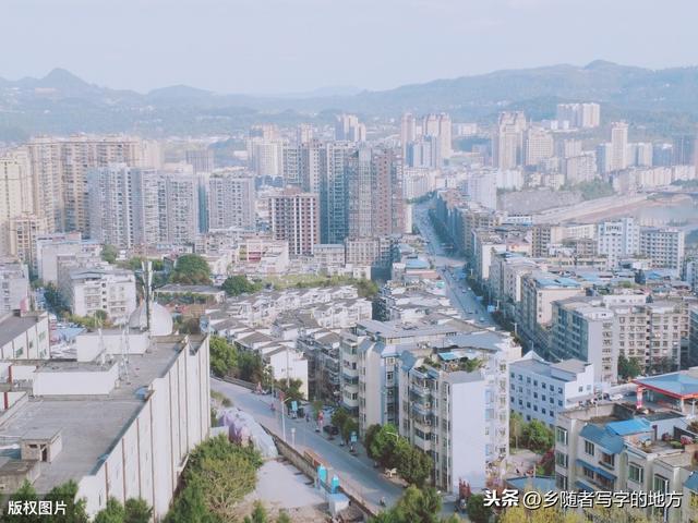四川巴中市历史沿革与人文初探