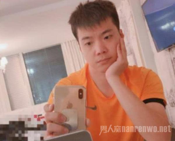 黄毅清历程揭秘，一路走来的影响力与早期消息回顾